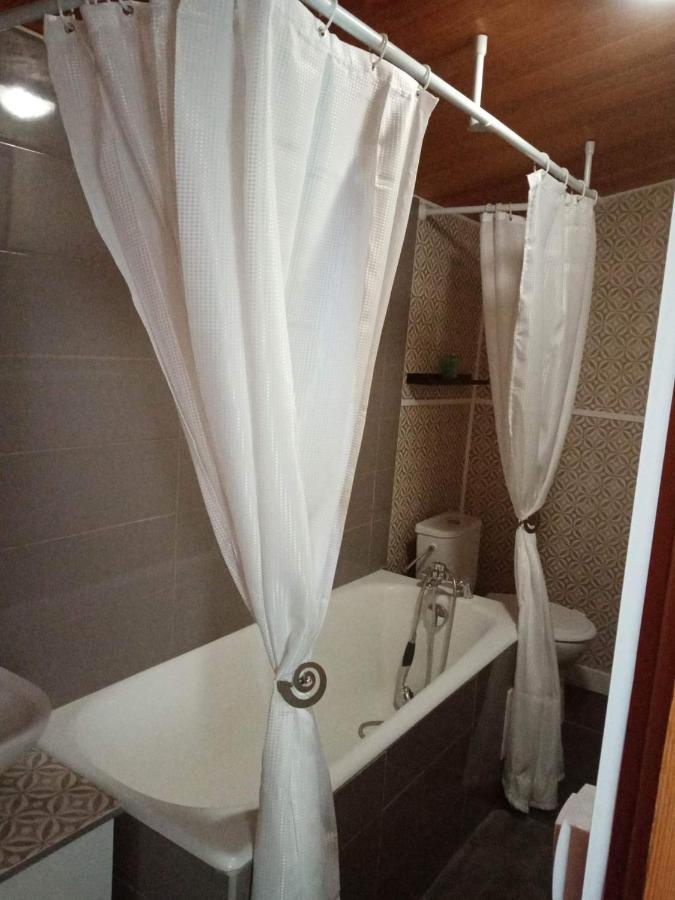 Bed and Breakfast Les P'Tites Pistes Chaux-des-Pres Exterior foto